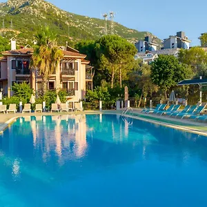 Hotel Club Pink Palace ***